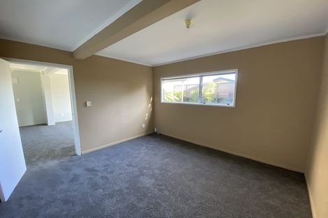 Photo of property in 1412 Whangaparaoa Road, Army Bay, Whangaparaoa, 0930