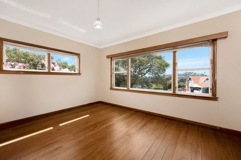 Photo of property in 69 Trelissick Crescent, Ngaio, Wellington, 6035