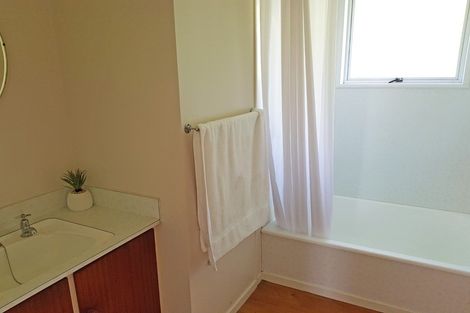 Photo of property in 11 Te Kapua Street, Oakura, Hikurangi, 0184