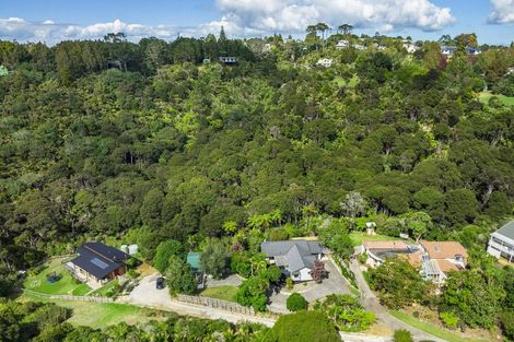Photo of property in 3b Laingrange Place, Laingholm, Auckland, 0604