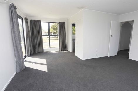 Photo of property in 26 Escort Grove, Awapuni, Palmerston North, 4412
