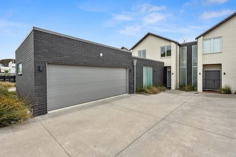 Photo of property in 4/58 Herbert Road, Queenwood, Hamilton, 3210