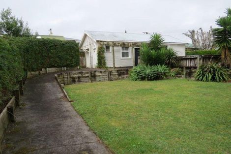 Photo of property in 221a Tukapa Street, Westown, New Plymouth, 4310