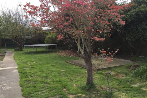 Photo of property in 71 Cutts Road, Russley, Christchurch, 8042