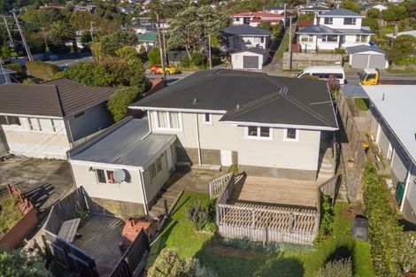 Photo of property in 44 Mark Avenue, Paparangi, Wellington, 6037