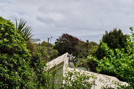 Photo of property in 2/345 Muritai Road, Eastbourne, Lower Hutt, 5013