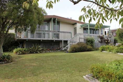 Photo of property in 87 Winara Avenue, Waikanae, 5036