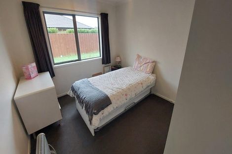 Photo of property in 15 Rossall Crescent, Rolleston, 7615