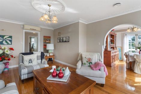 Photo of property in 85 Manuka Road, Bayview, Auckland, 0629