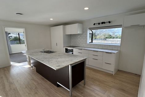 Photo of property in 15 South Avenue, Kaukapakapa, 0871