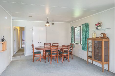Photo of property in 218 Hokio Beach Road, Levin, 5571