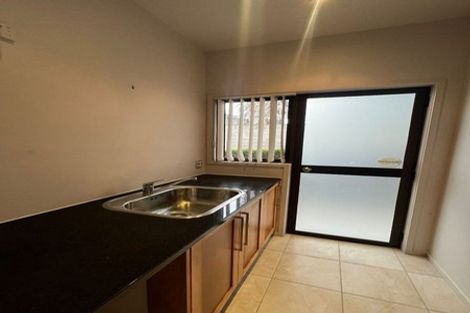 Photo of property in 1/15a Takutai Avenue, Bucklands Beach, Auckland, 2012