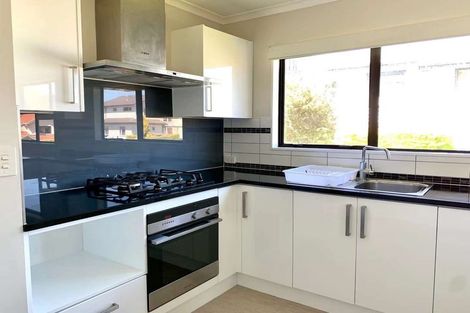 Photo of property in 100 Frobisher Street, Island Bay, Wellington, 6023