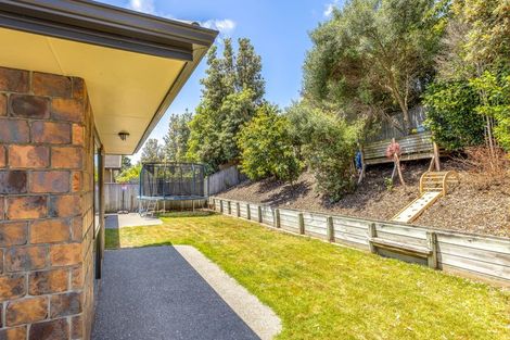 Photo of property in 22 Bluewater Place, Paraparaumu, 5032