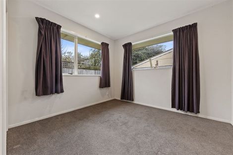 Photo of property in 16a Dunedin Street, Redwood, Christchurch, 8051