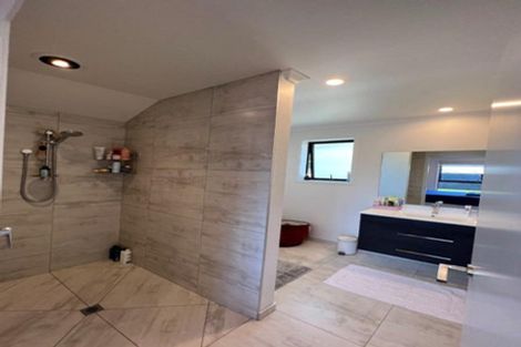 Photo of property in 529 Mangorei Road, Highlands Park, New Plymouth, 4312