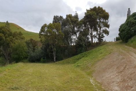 Photo of property in 250 Puketapu Road, Taradale, Napier, 4183