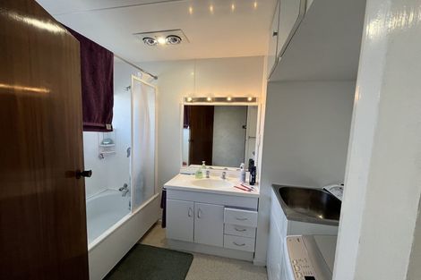 Photo of property in 13a East Street, Papakura, 2110