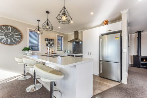 Photo of property in 42 Katania Heights, Brightwater, 7022