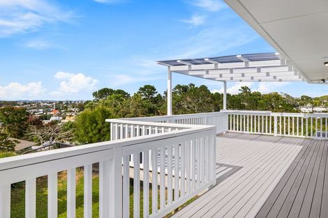 Photo of property in 34 Cyclarama Crescent, Massey, Auckland, 0614