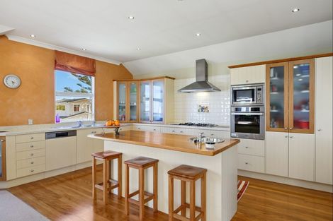 Photo of property in 4 Noel Avenue, Orewa, 0931