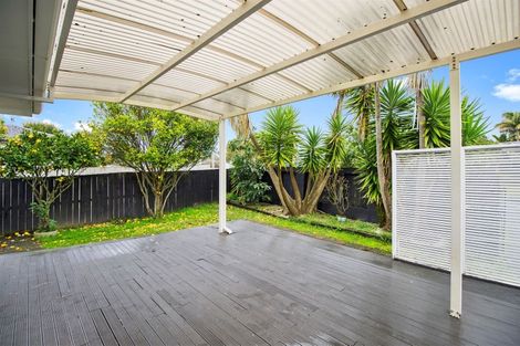 Photo of property in 17 Hindmarsh Street, Henderson, Auckland, 0612