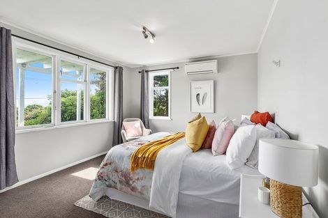 Photo of property in 2 Mapplebeck Street, Titahi Bay, Porirua, 5022