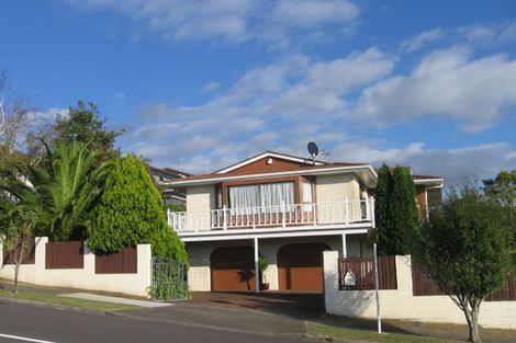 Photo of property in 223 Chelsea View Drive, Chatswood, Auckland, 0626