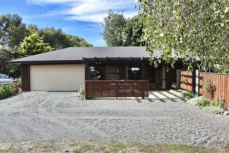 Photo of property in 224 Pukenamu Road, Te Horo, Otaki, 5581