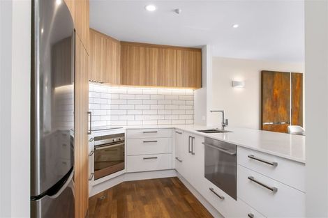 Photo of property in Admiralty Courts, 7/42 Marriner Street, Sumner, Christchurch, 8081