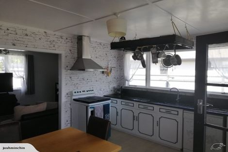 Photo of property in 11 Kettle Avenue, Awapuni, Palmerston North, 4412