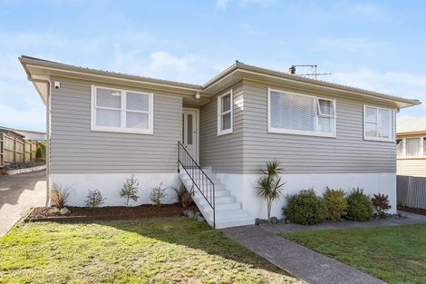 Photo of property in 4 Frangipani Avenue, Manurewa, Auckland, 2102