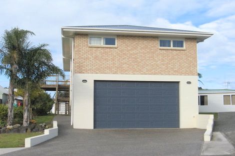 Photo of property in 4 Norfolk Place, Tairua, 3508