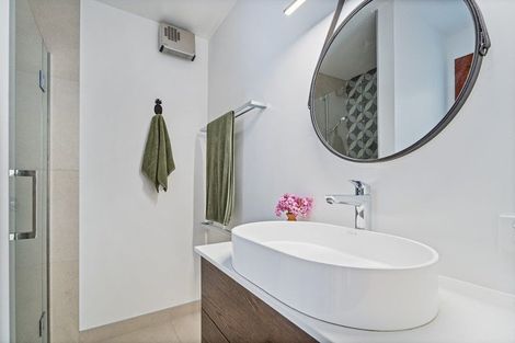 Photo of property in 1 Summer Lane, Tairua, 3508