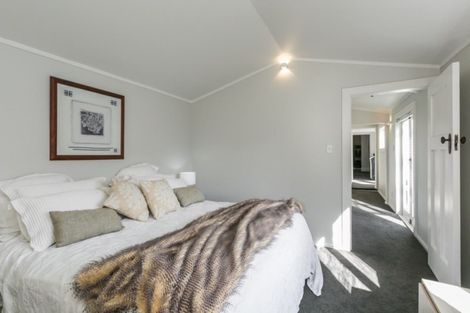 Photo of property in 105 Georges Drive, Napier South, Napier, 4110