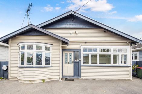 Photo of property in 202 Coutts Street, Rongotai, Wellington, 6022