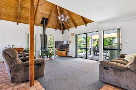 Photo of property in 11 Ohiwa Parade, Ohope, 3121