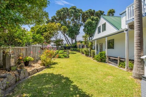 Photo of property in 11 Ohiwa Parade, Ohope, 3121