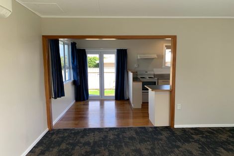 Photo of property in 406 Carrington Street, Upper Vogeltown, New Plymouth, 4310