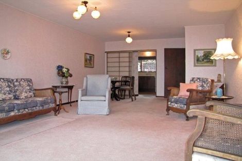 Photo of property in 2/126 Thompson Road, Bluff Hill, Napier, 4110