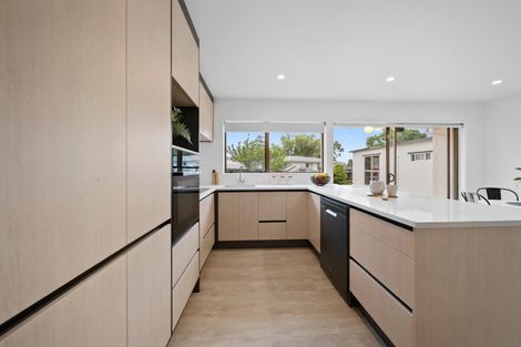 Photo of property in 121 Settlement Road, Papakura, 2110