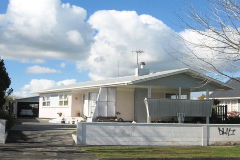 Photo of property in 33 Beazley Crescent, Tikipunga, Whangarei, 0112