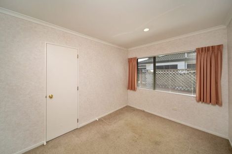 Photo of property in 41 Ngaio Street, Strandon, New Plymouth, 4312