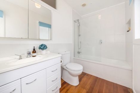 Photo of property in 7 Bungalow Avenue, Point Chevalier, Auckland, 1022