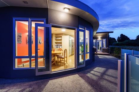 Photo of property in 14 Highgrove, Saint Clair, Dunedin, 9012