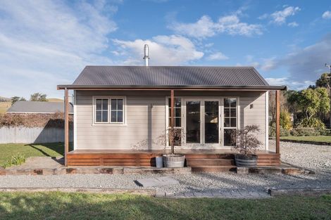 Photo of property in 30 Charles Street, Cave, 7984