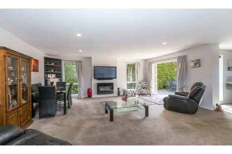 Photo of property in 78a Daniels Road, Redwood, Christchurch, 8051