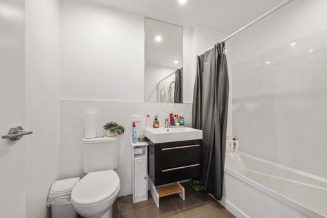 Photo of property in 8/24 Princess Terrace, Newtown, Wellington, 6021