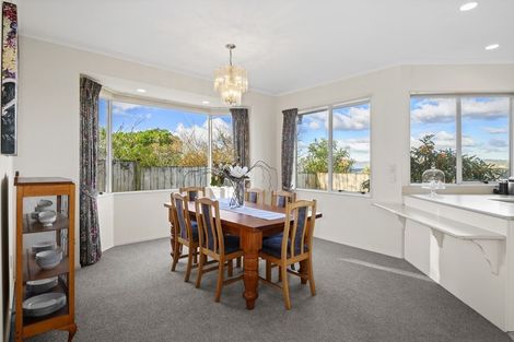 Photo of property in 1/33 Mellons Bay Road, Mellons Bay, Auckland, 2014