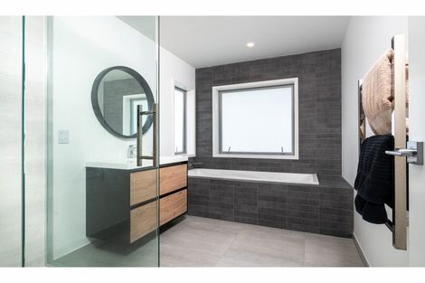 Photo of property in 13 Podgora Avenue, Kumeu, 0810